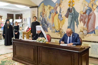 Подписано соглашение о сотрудничестве между Белорусской Православной Церковью и Министерством информации Республики Беларусь